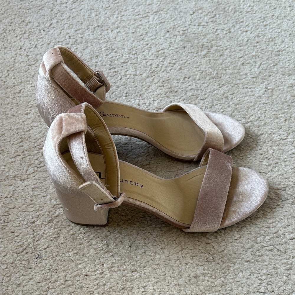 Chinese Laundry Velvet Block Heels - Blush